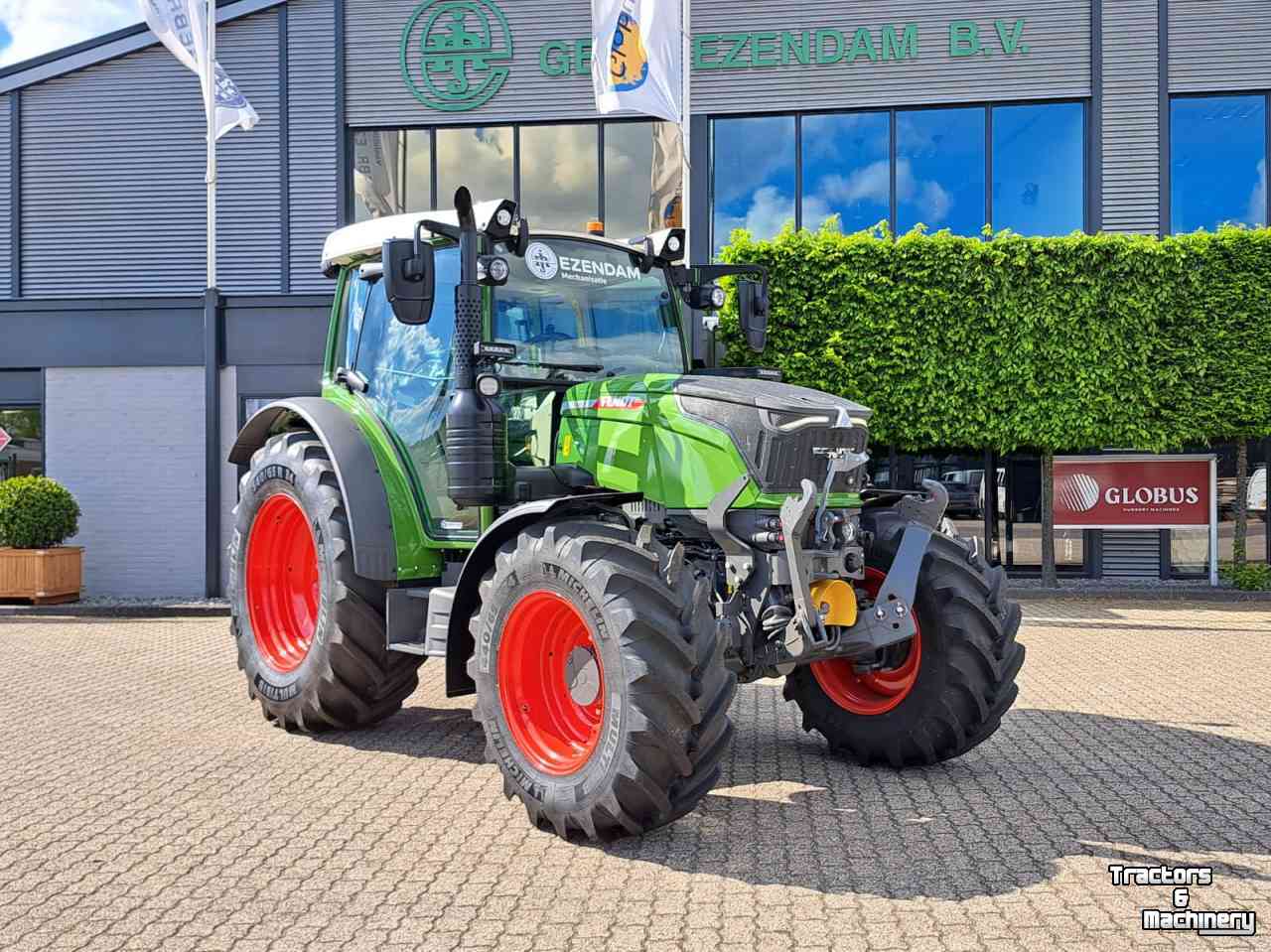 Tracteur Fendt 211