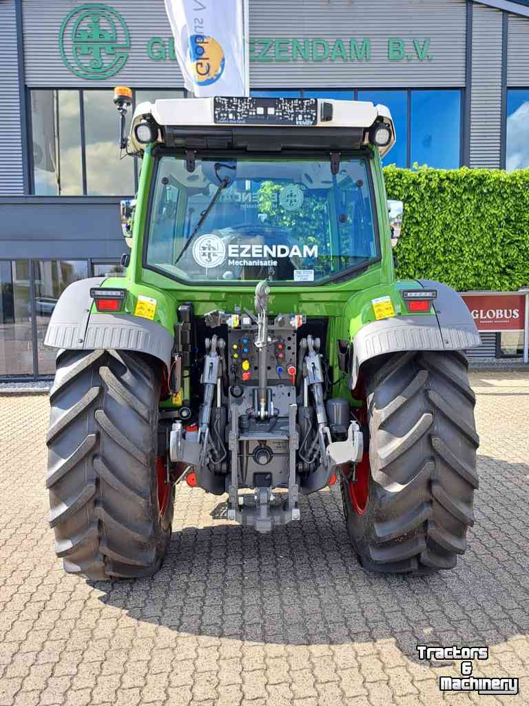 Tracteur Fendt 211