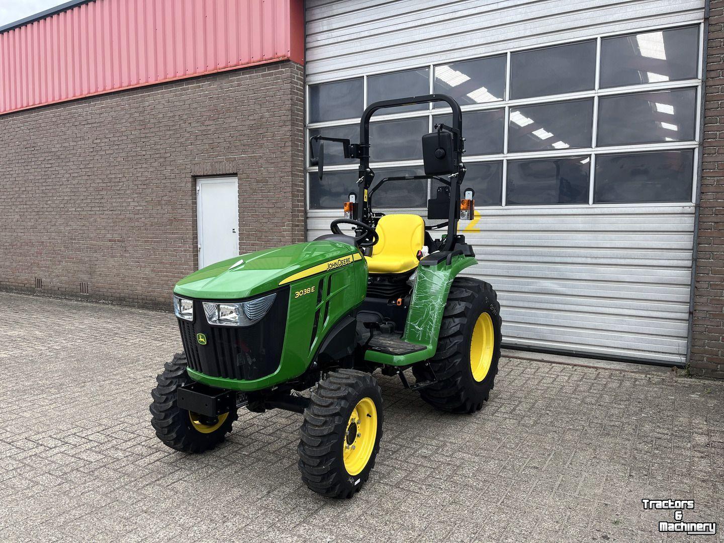 Tracteur pour vignes et vergers John Deere 3038E