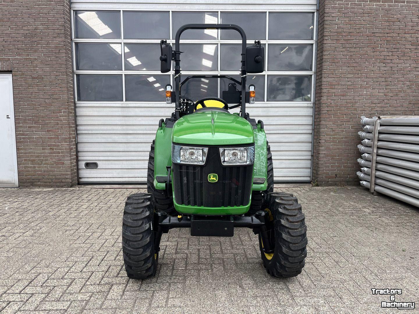 Tracteur pour vignes et vergers John Deere 3038E