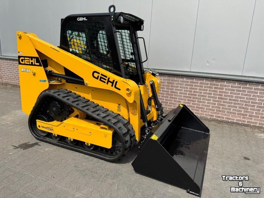 Chargeuse compacte Gehl RT165