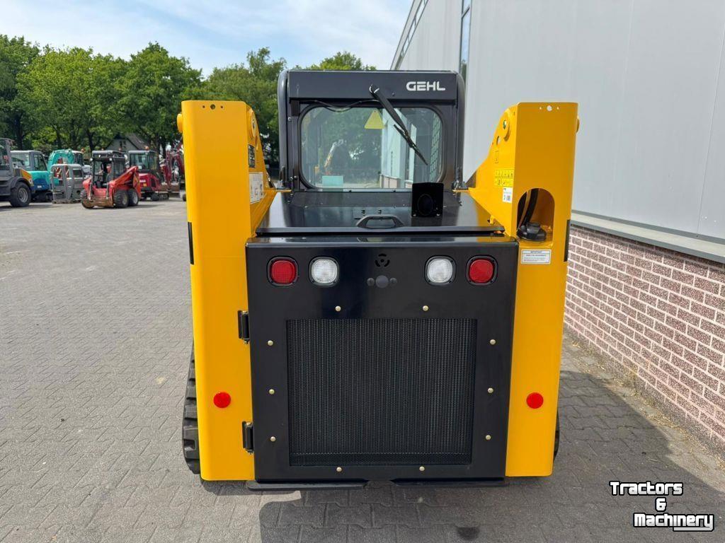 Chargeuse compacte Gehl RT165