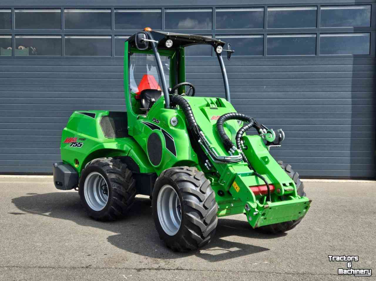 Chargeuse sur pneus Avant 755i TDL+ Mini-shovel
