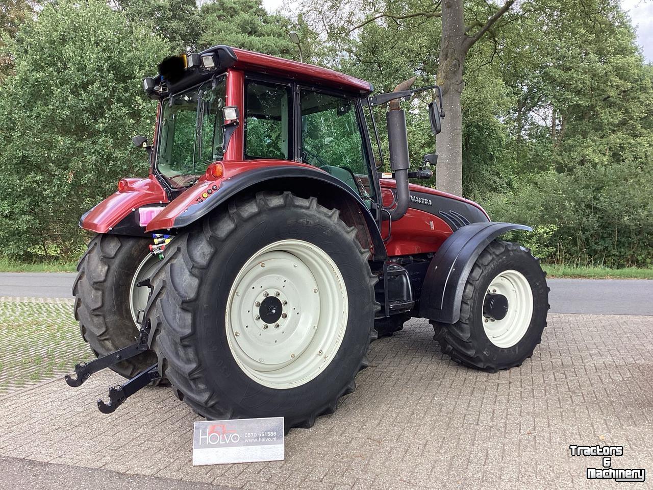 Tracteur Valtra T202D AC15.2
