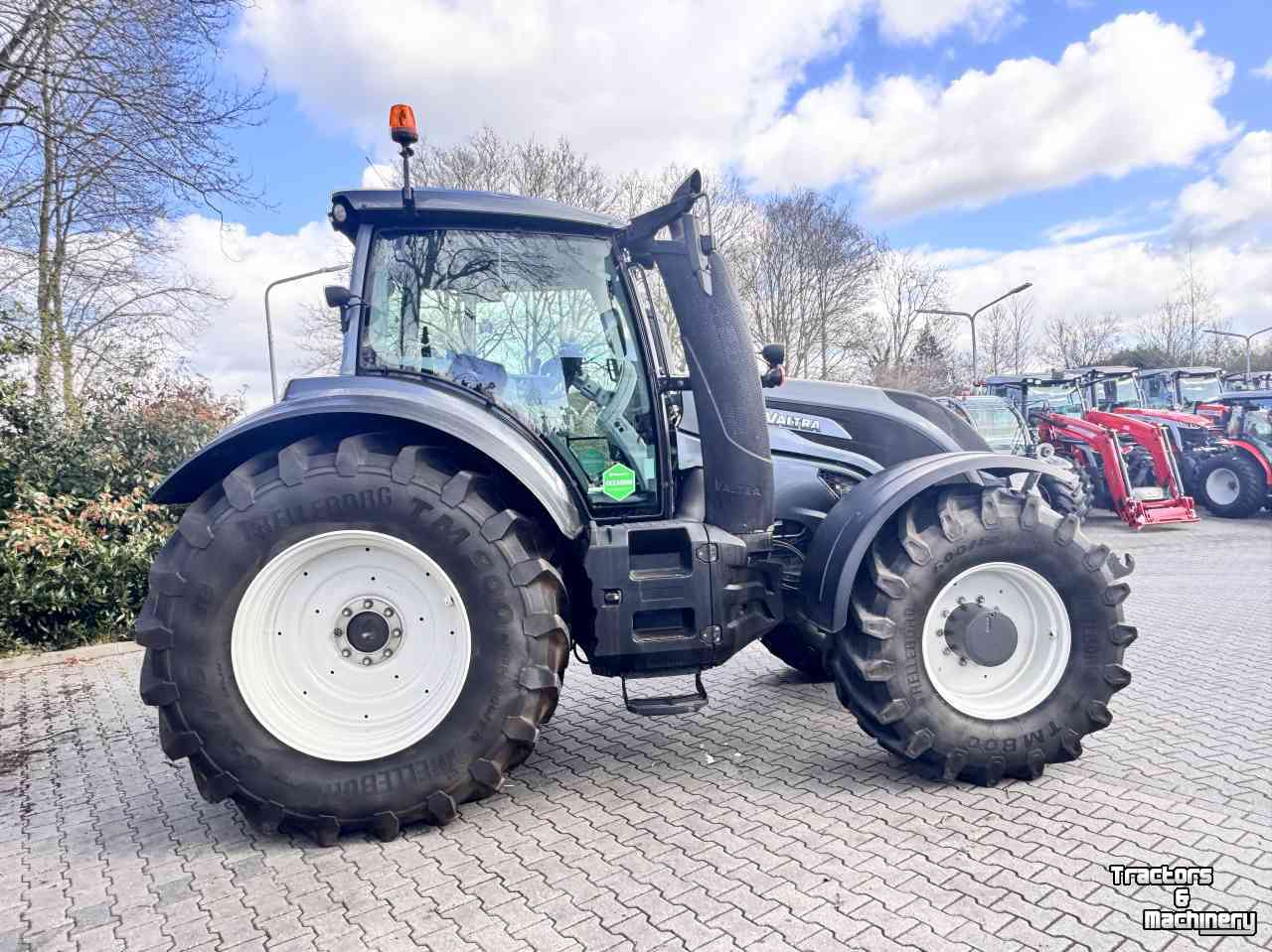 Tracteur Valtra T174 Direct