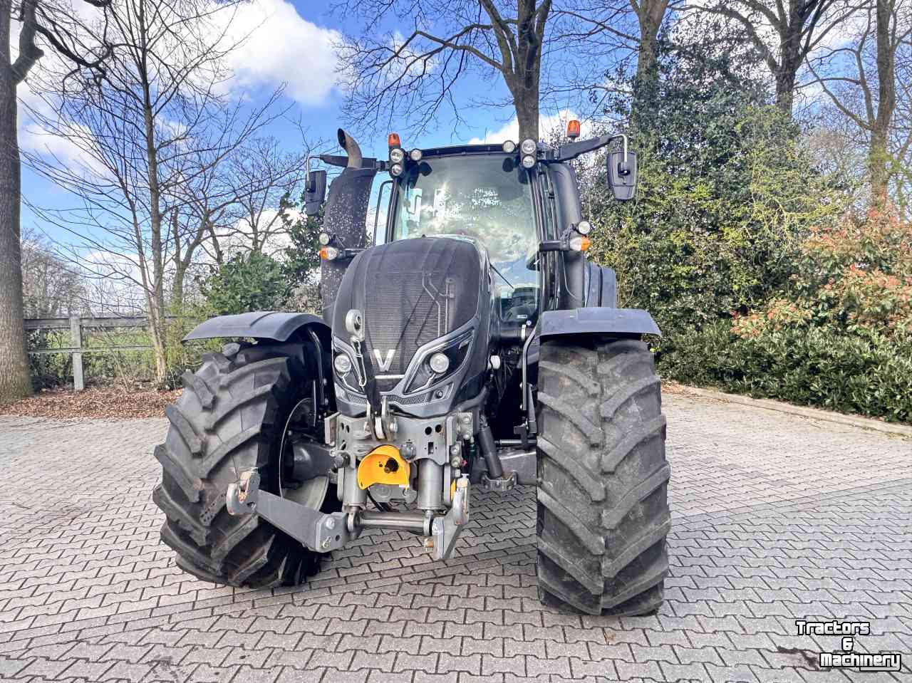 Tracteur Valtra T174 Direct