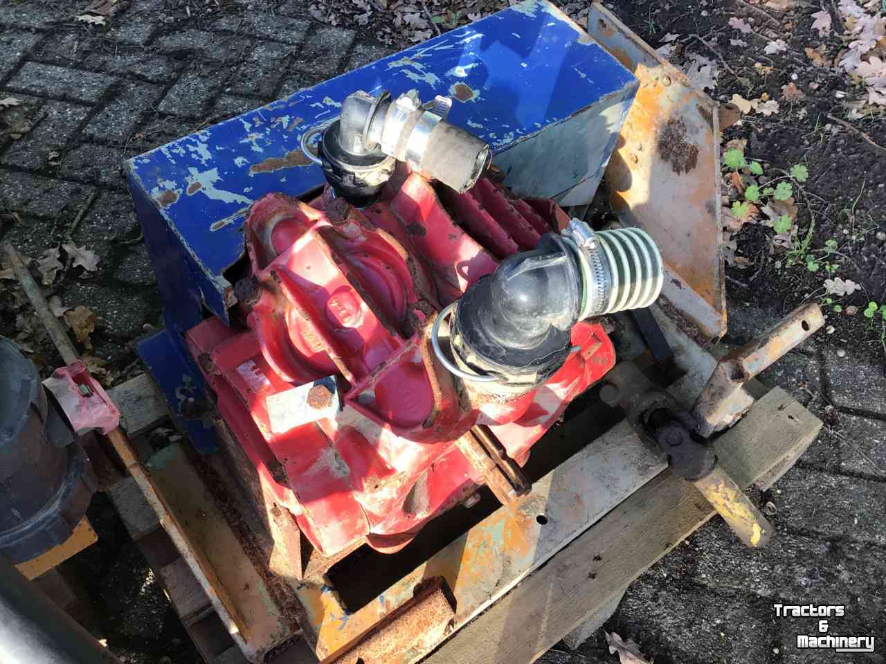Pulvérisateur Homburg Pomp met fronttank