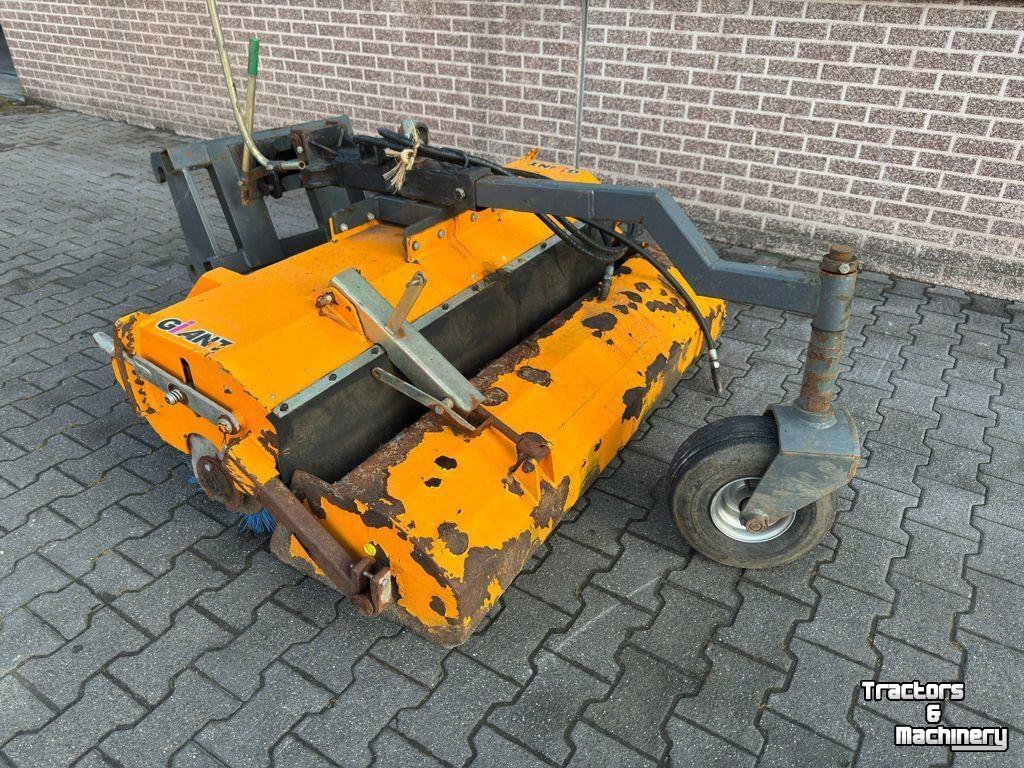 Balayeur Giant Veegmachine