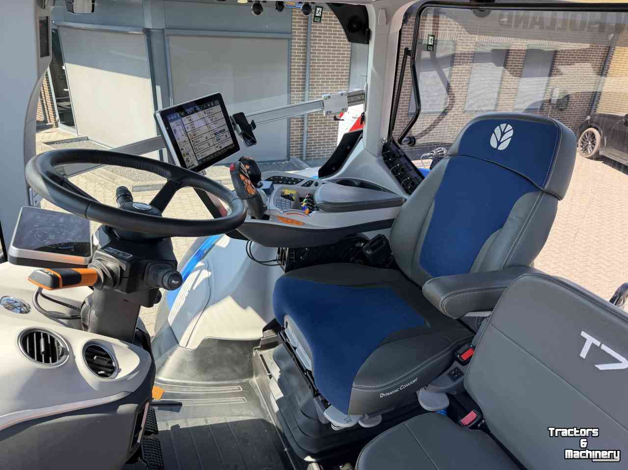 Tracteur New Holland T7.230 PLMi AC 50KM 2025 550 UUR + GPS DEMO!!!
