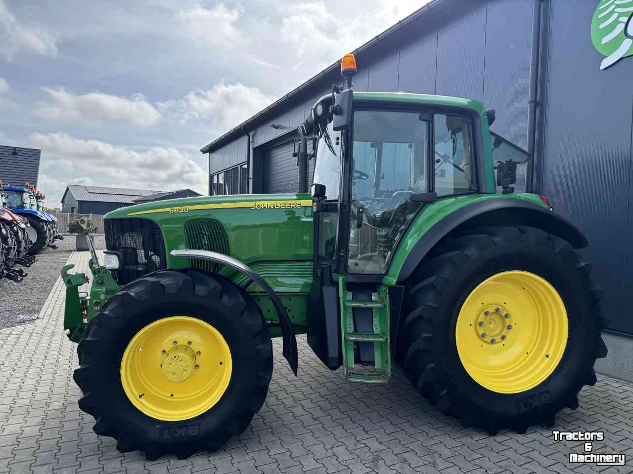 Tracteur John Deere 6820 PQ premium