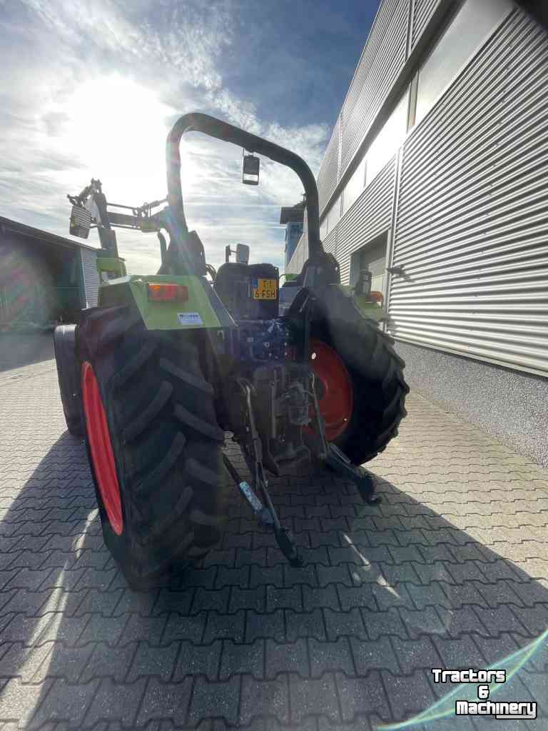 Tracteur Claas Axos 340 tractor met Stoll voorlader