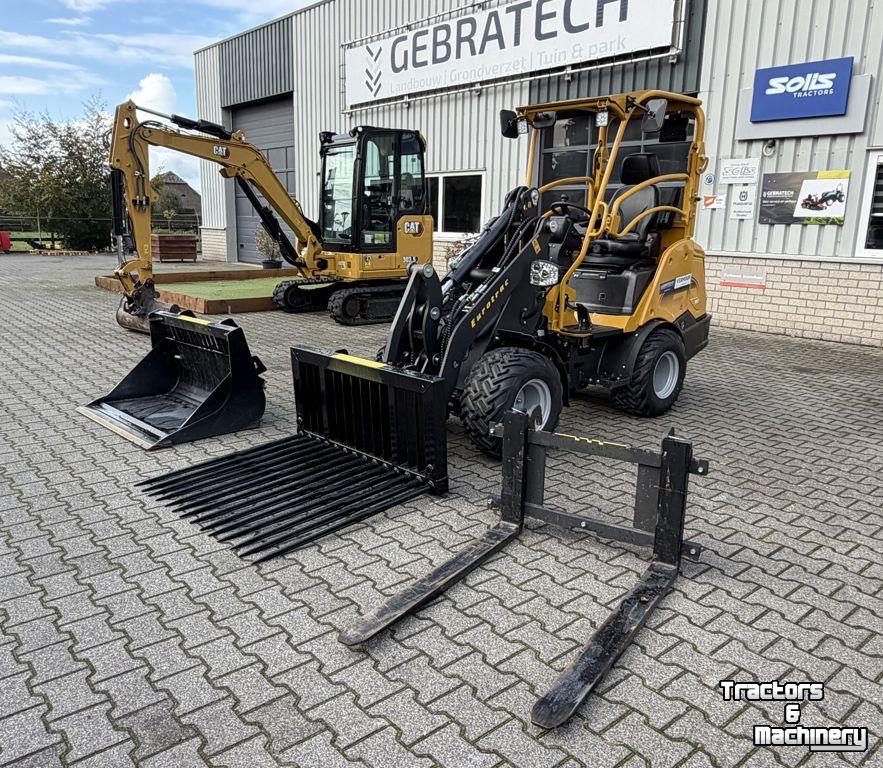 Chargeuse sur pneus Eurotrac Verhuur | huur 2t loader €110 dag