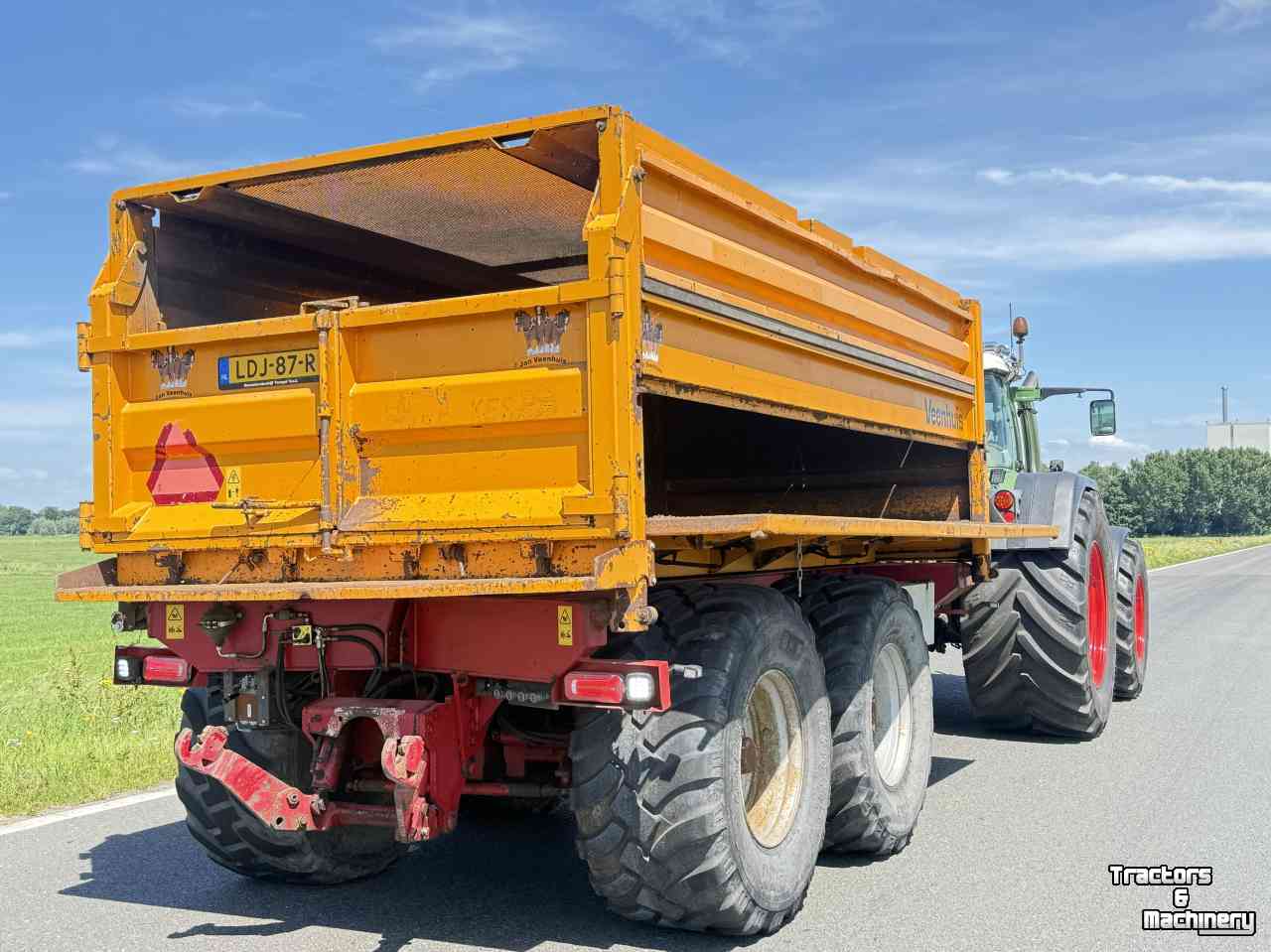 Benne agricole Veenhuis Veenhuis 3-zijdig kiepende kipper - 14m3 snipperkar midejo