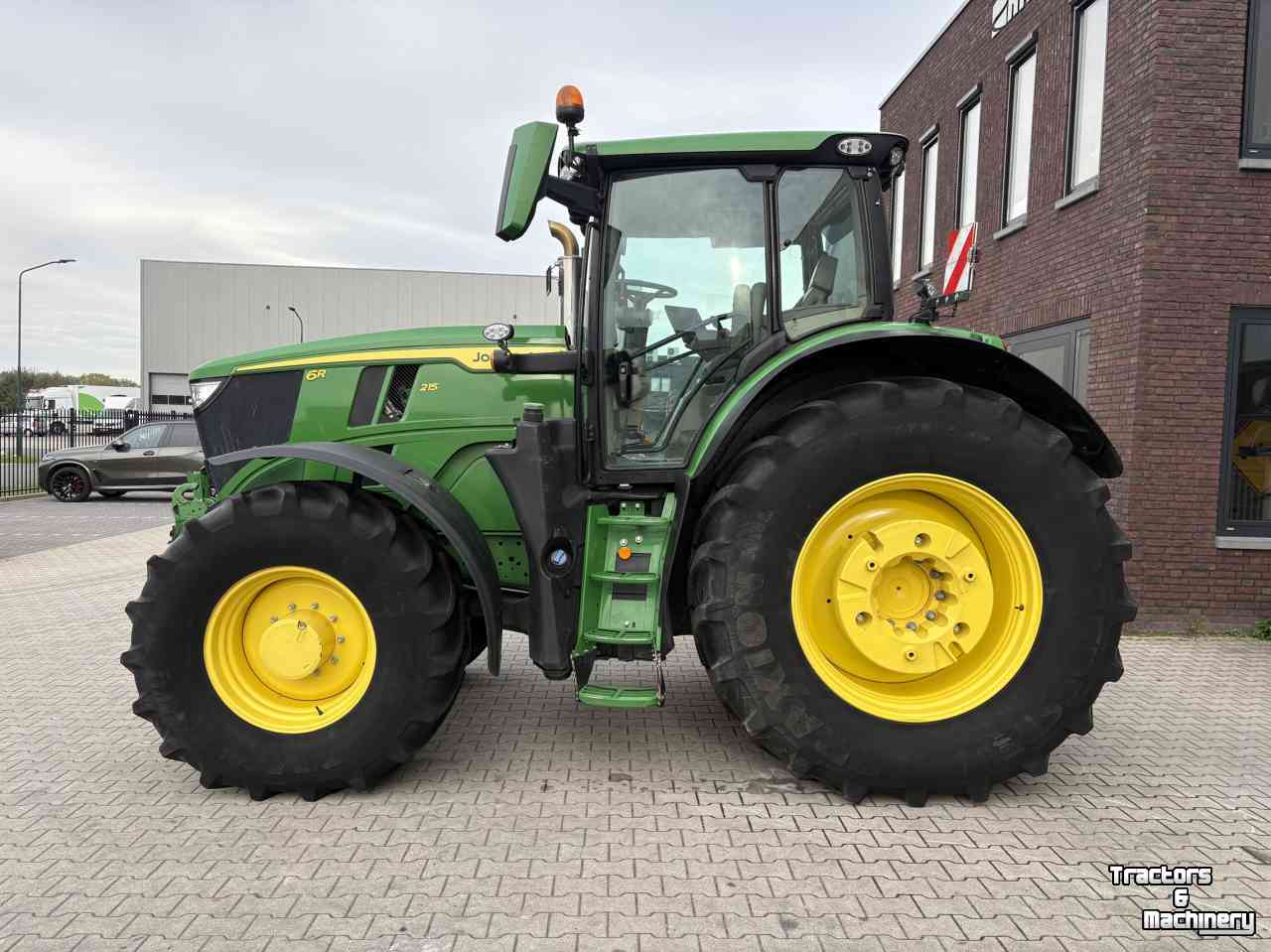 Tracteur John Deere 6R215