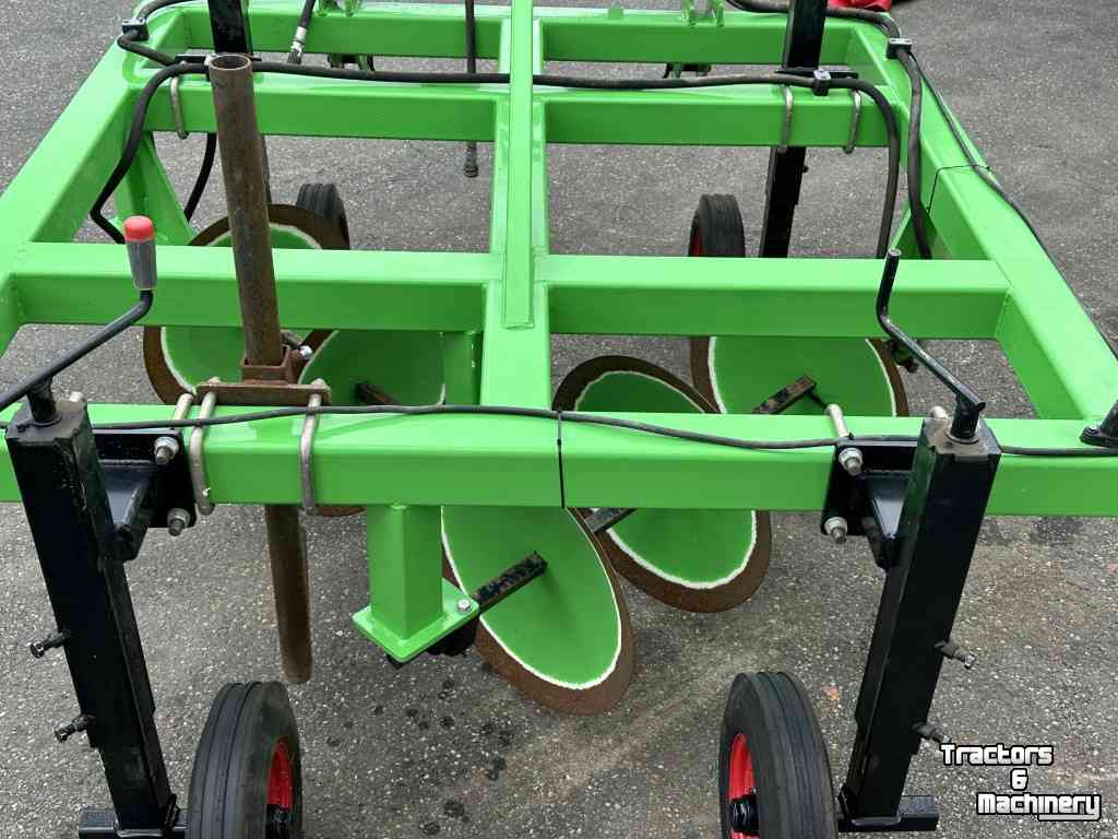 Arracheuse d‘oignons  Tordisc Combi West Mechanisatie schijvenrooier voor uien en rode bieten