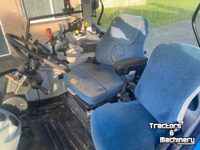 Tracteurs New Holland T7050