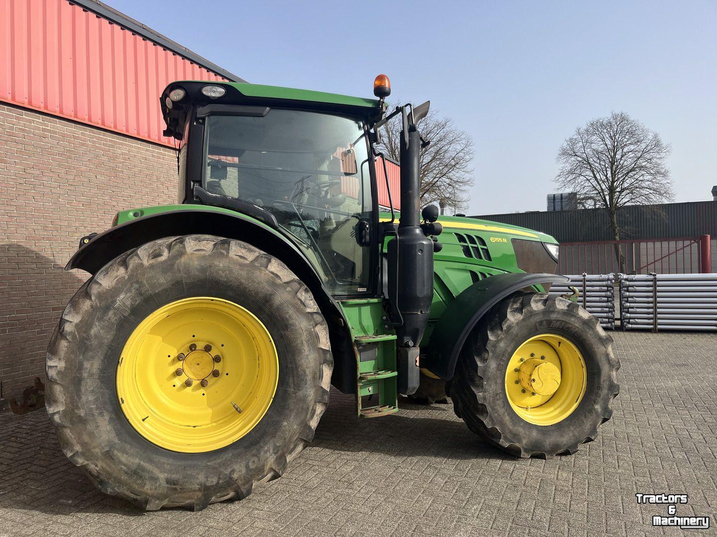 Tracteur John Deere 6155R