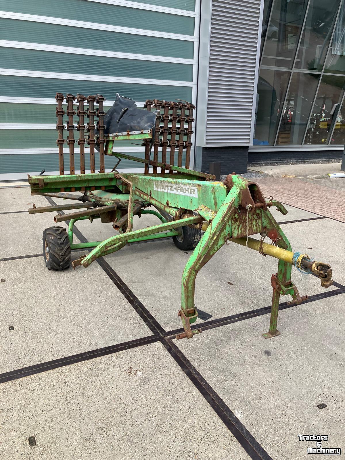Andaineur Deutz-Fahr KS 2.42