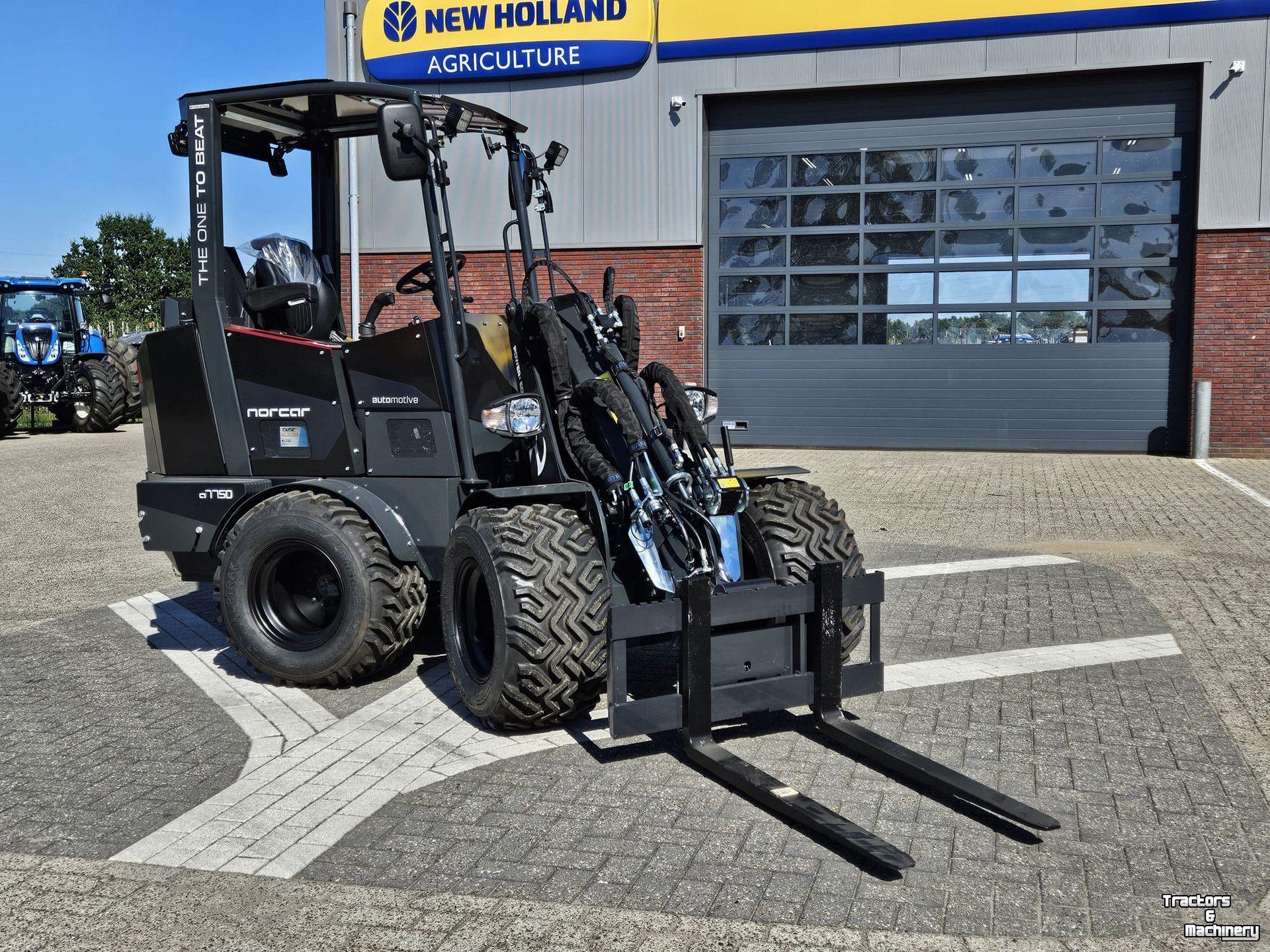 Chargeuse sur pneus Norcar A7750 Automotive Black Edition