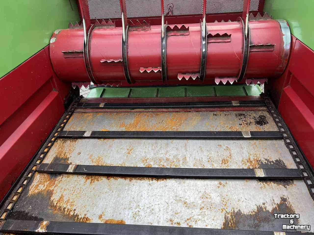 Distributeur de fourrage en bloc Strautmann BVW blokkenwagen
