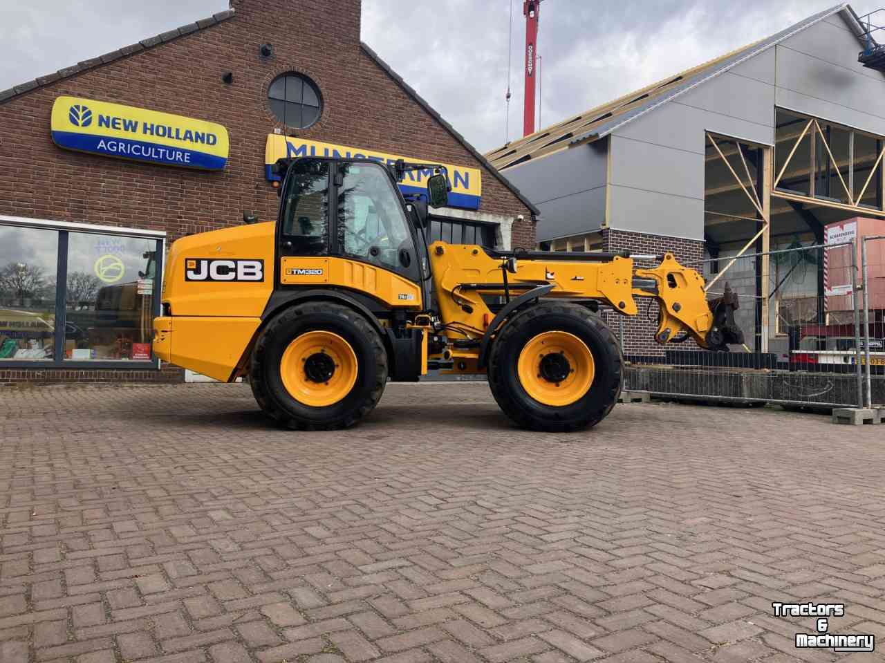 Chargeuse sur pneus telescopique JCB TM320