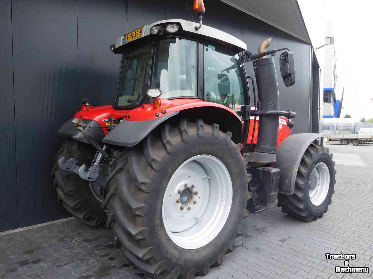 Tracteur Massey Ferguson 7718