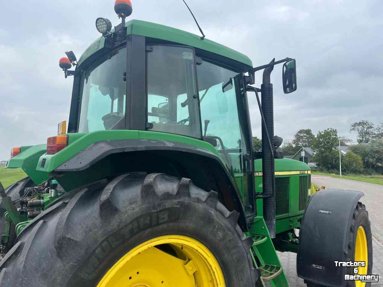 Tracteur John Deere 6800