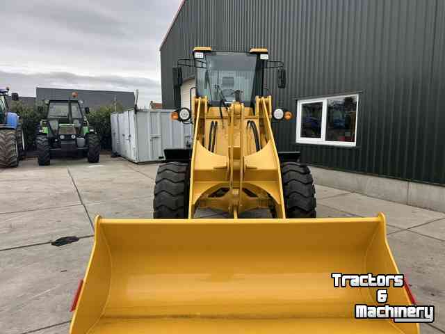 Chargeuse sur pneus  terramax  zl958