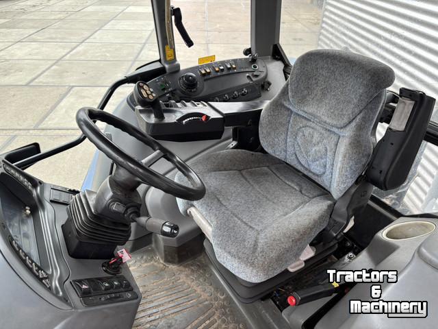 Tracteur New Holland TVT135