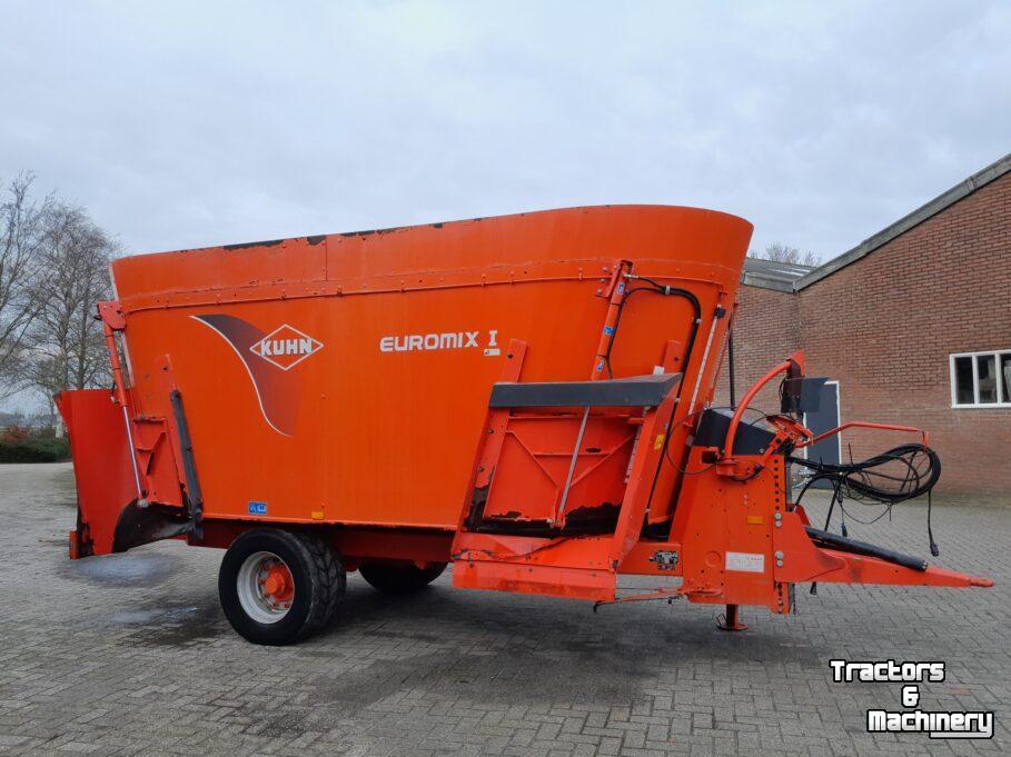 Mélangeuse Verticale Kuhn 2070 voermengwagen