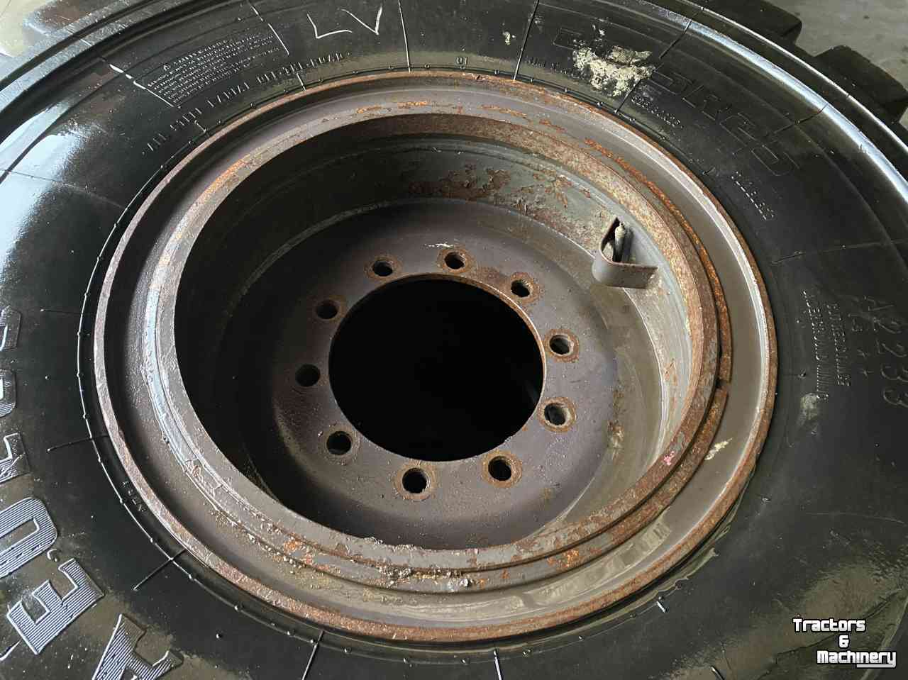 Roues, Pneus, Jantes, Barillets Jumelage Volvo 20.5R25