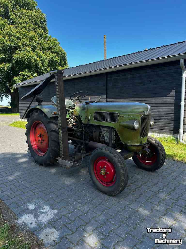 Tracteur Fendt Farmer 1 met hef en maaibalk