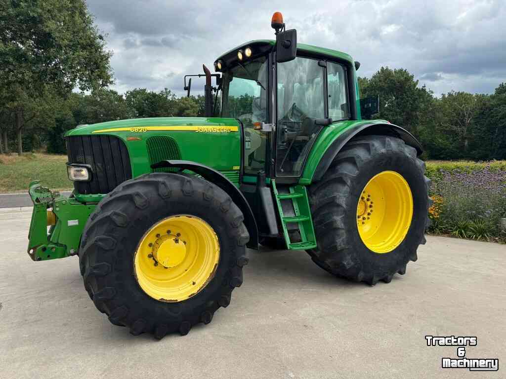 Tracteur John Deere 6820