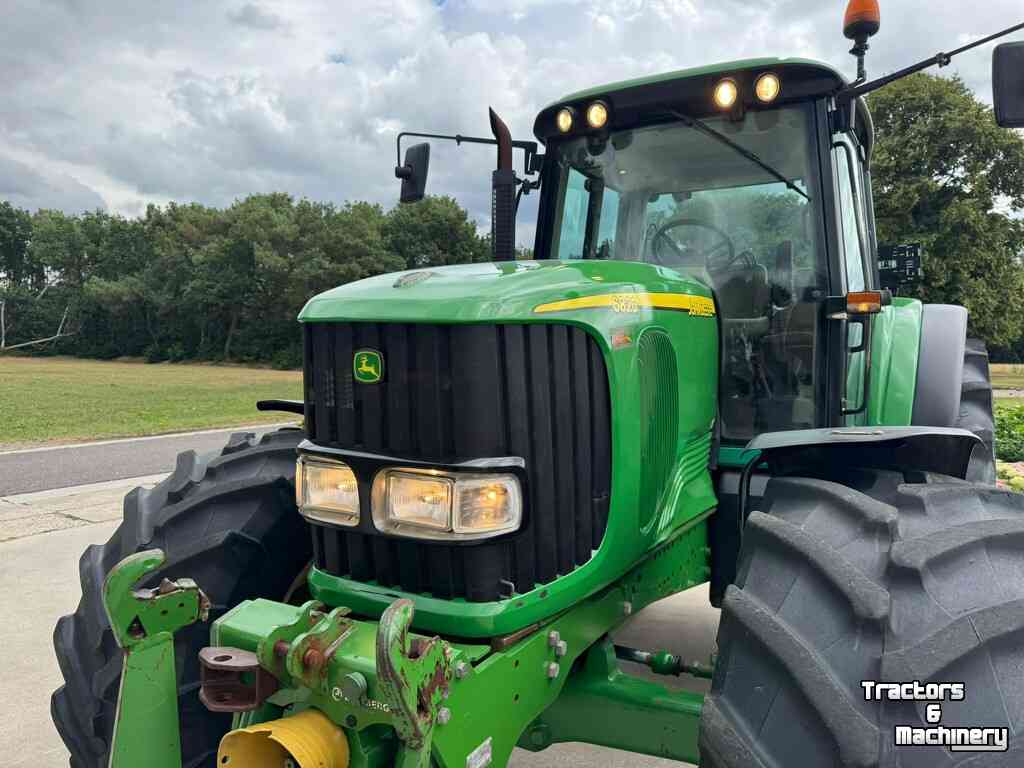 Tracteur John Deere 6820