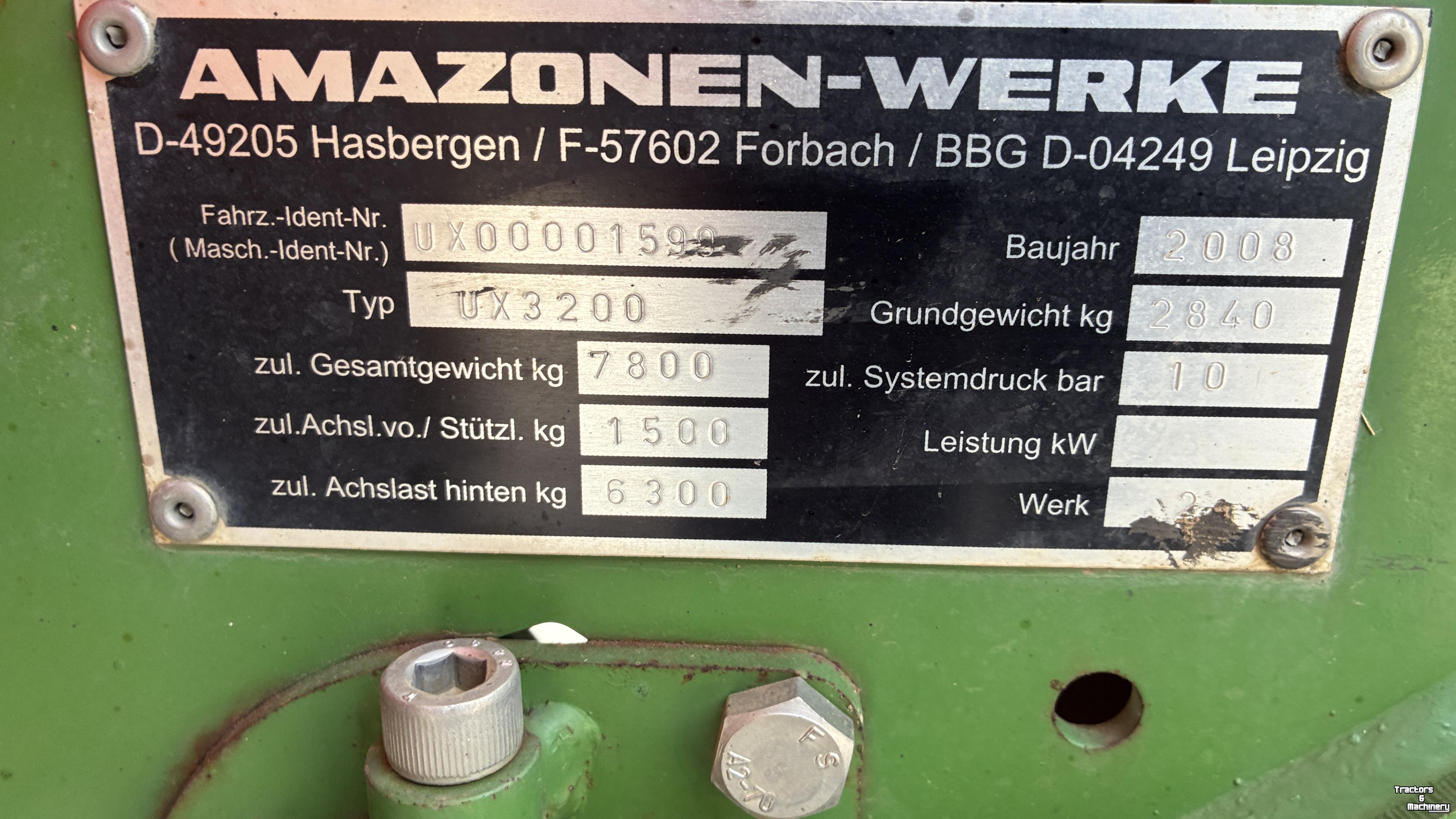 Pulvérisateur porté Amazone UX 3200 Special