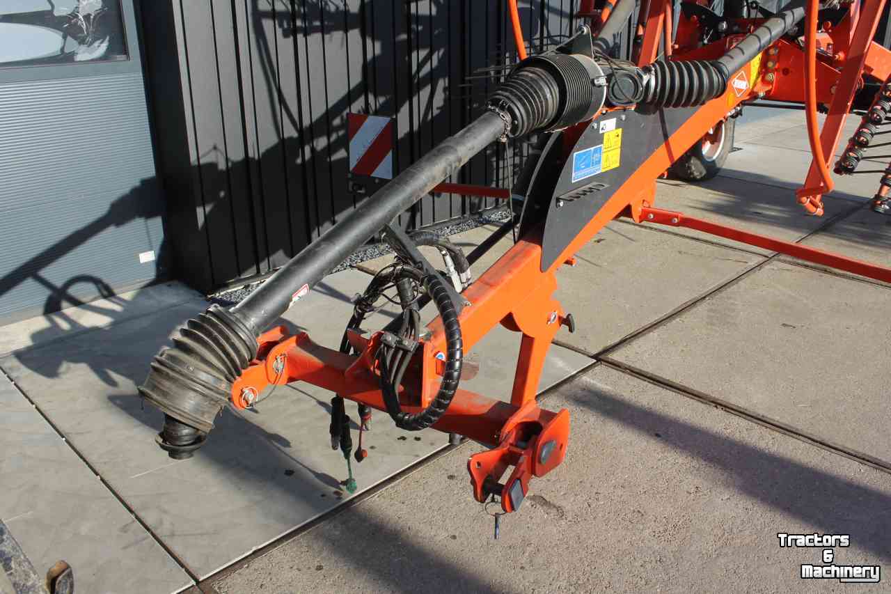 Andaineur Kuhn GA8131 dubbele cirkelhark wiersmachine hydraulische breedteverstelling