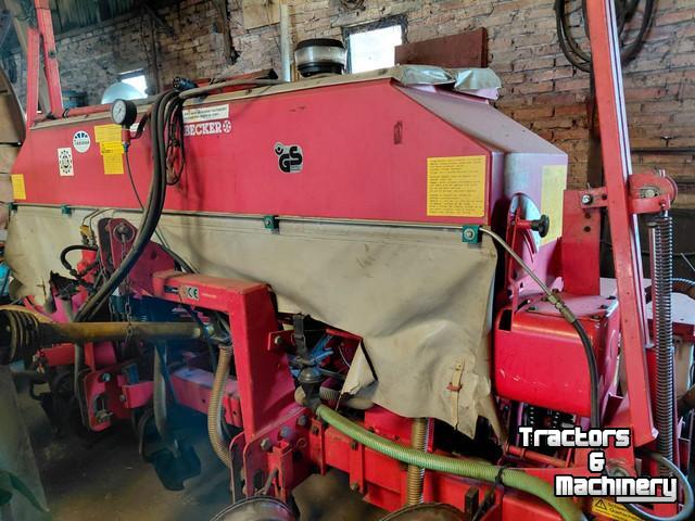 Semoir Becker Becker  6 Rij Maiszaaier 