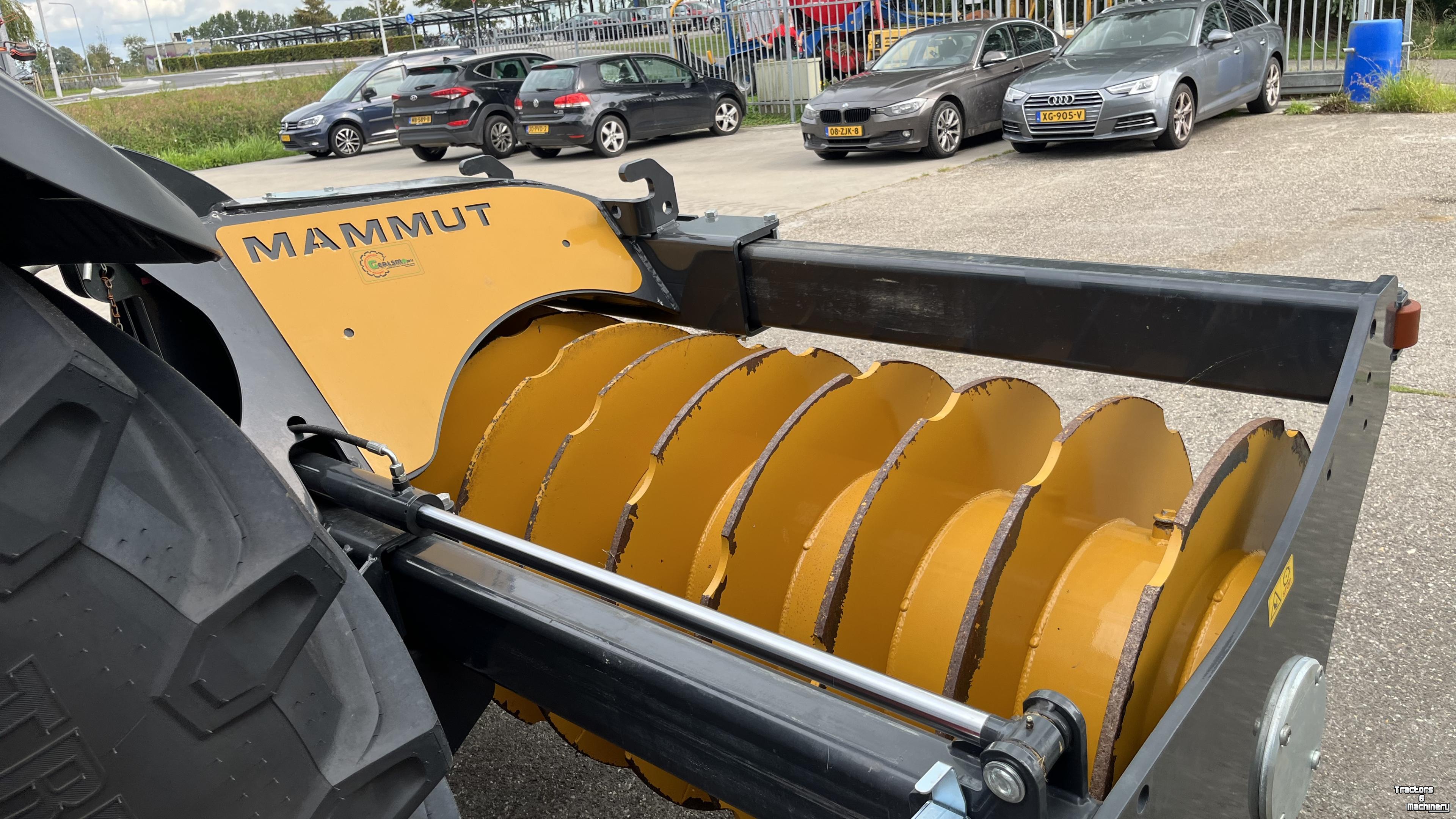 Rouleau packer de silage Mammut Mammut  SK250 H