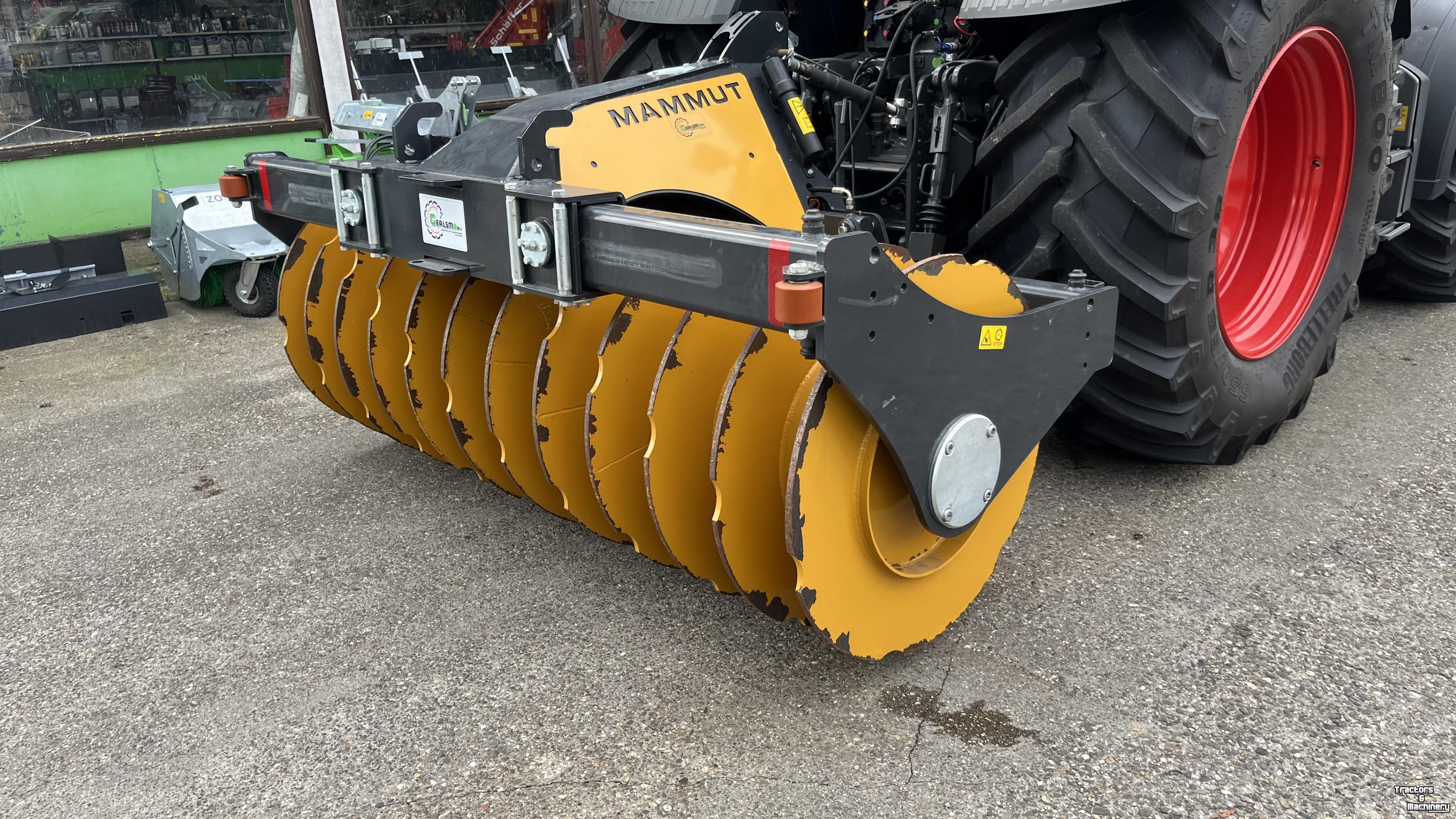 Rouleau packer de silage Mammut Mammut  SK250 H