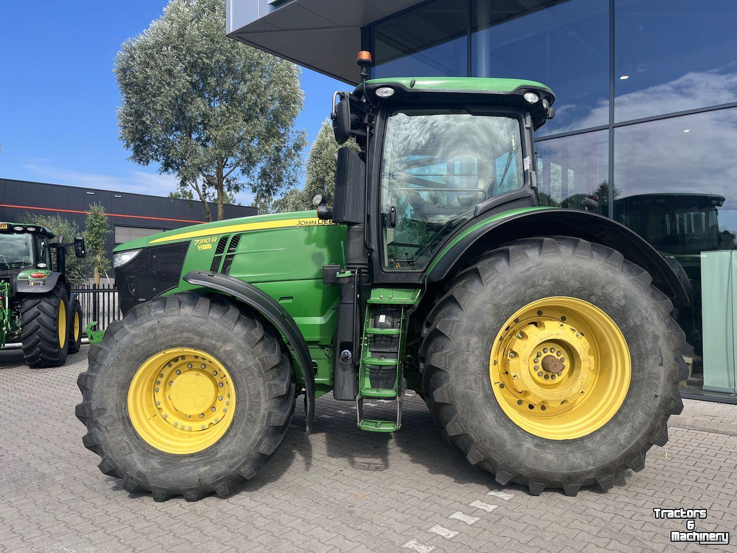 Tracteur John Deere 7310R