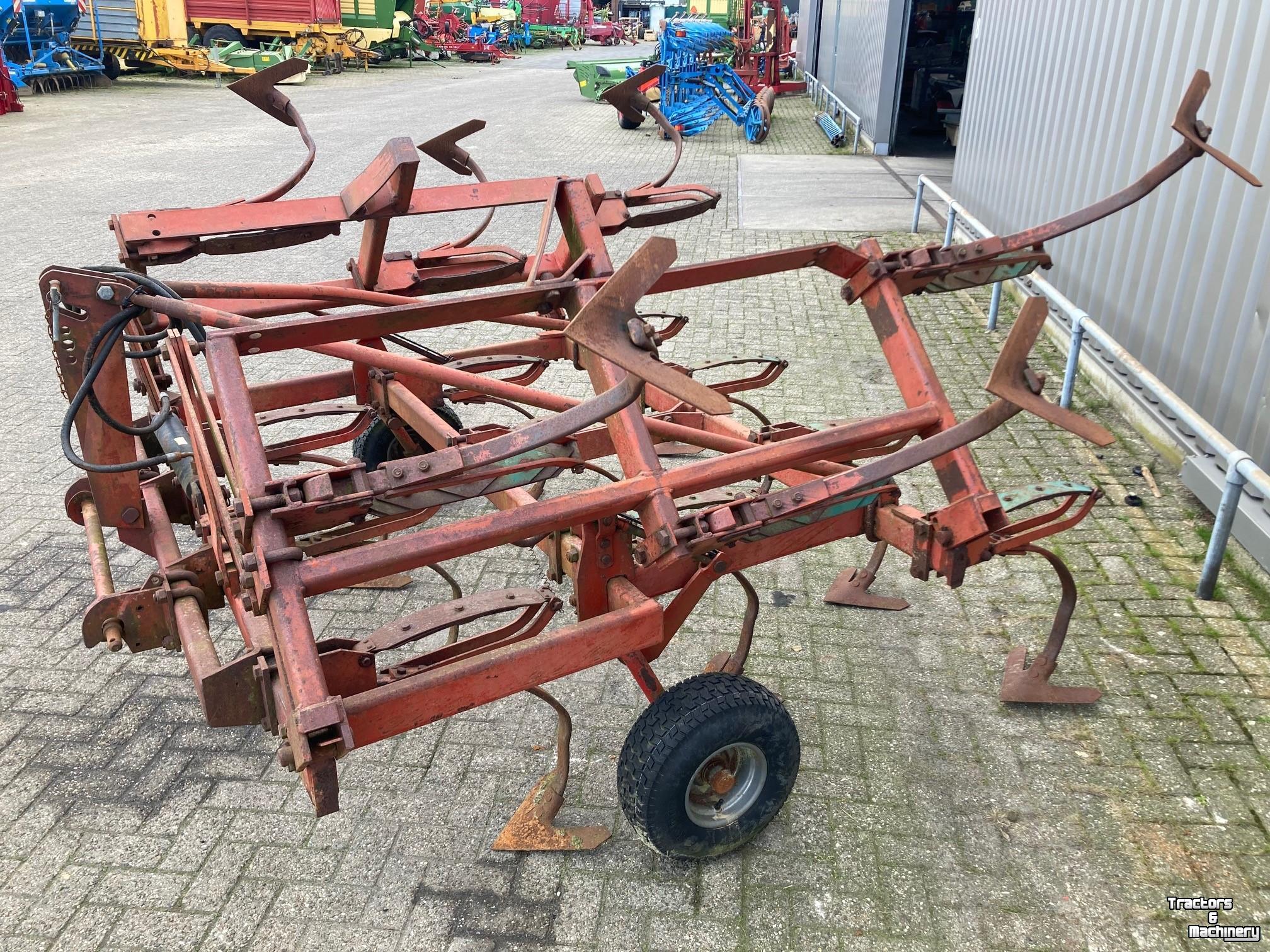 Cultivateur Kverneland Kverneland Cultivator