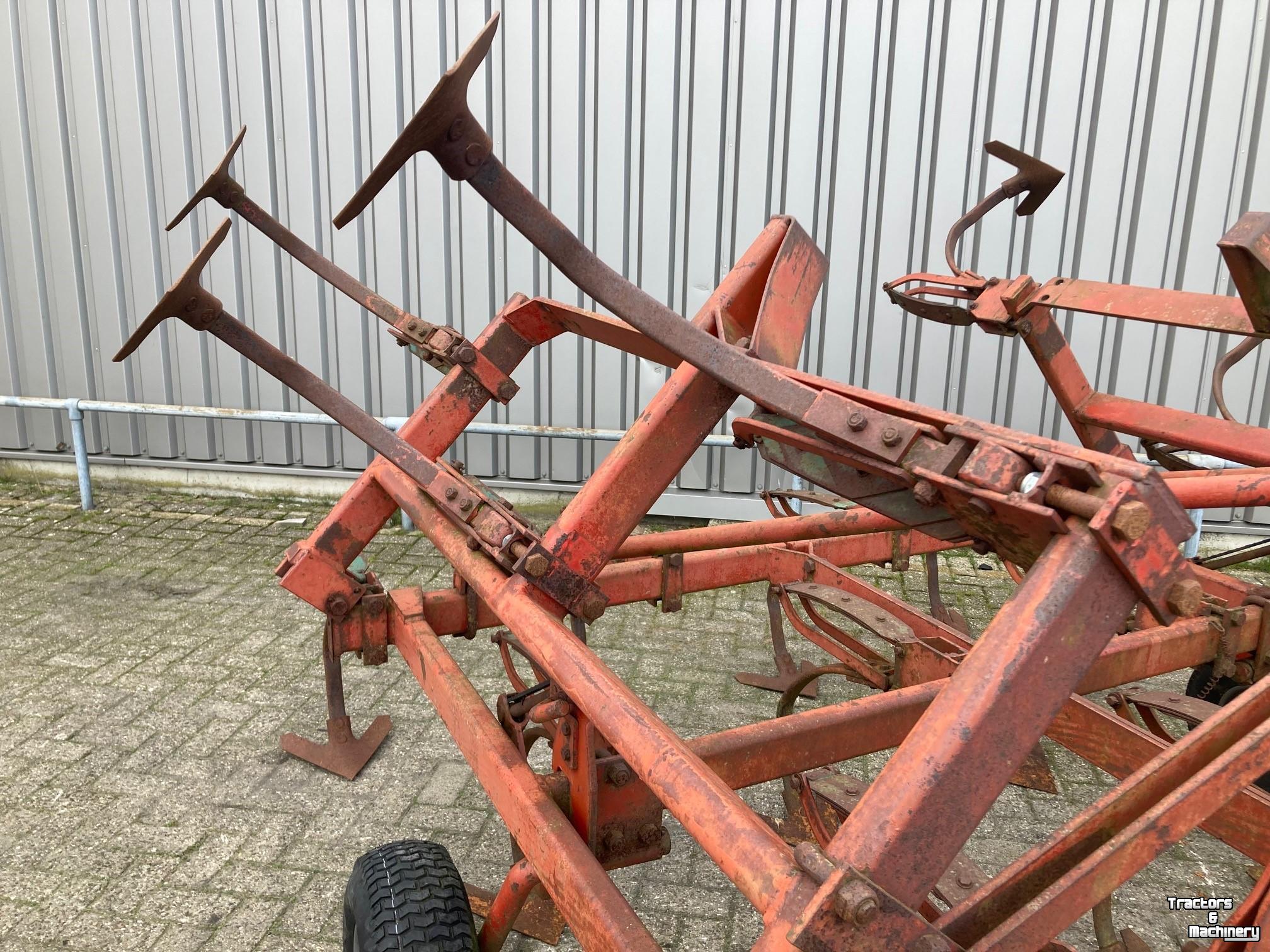 Cultivateur Kverneland Kverneland Cultivator