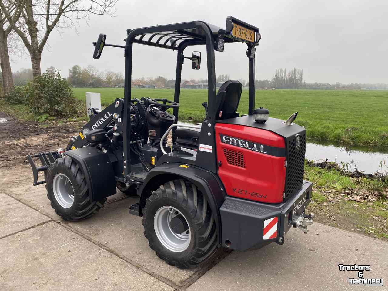Chargeuse sur pneus Pitbull X27-26V