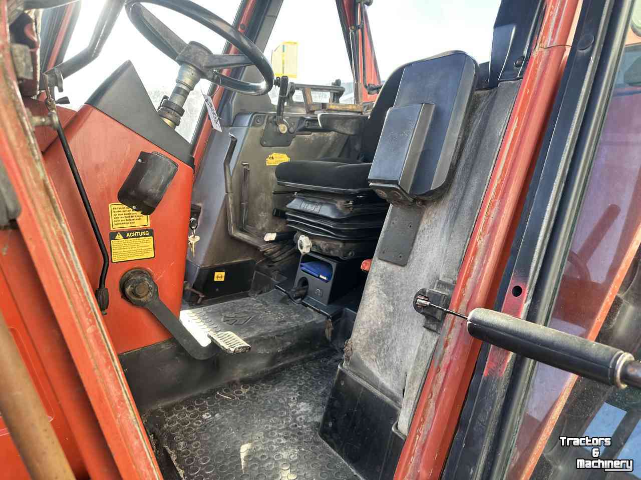 Tracteur New Holland 100-90 DT