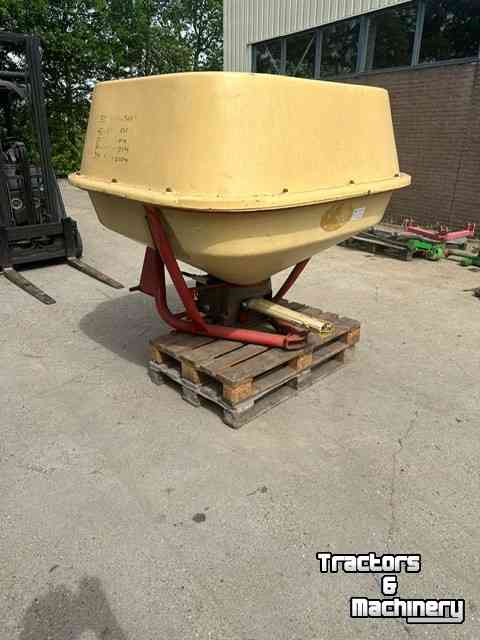 Distributeur d‘engrais Vicon SF 1553