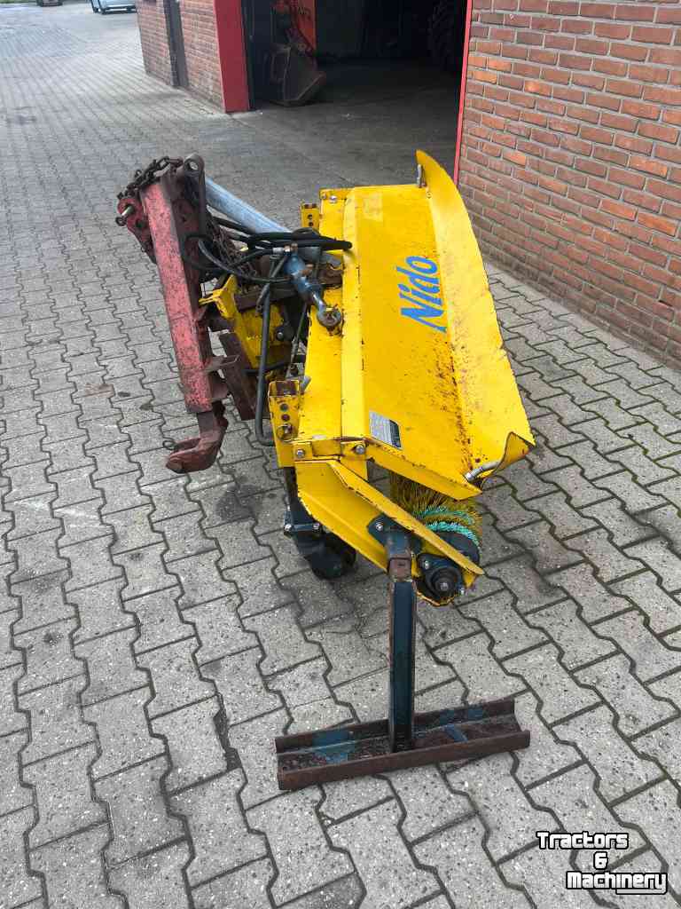 Balayeur Nido Veegmachine, diversen.