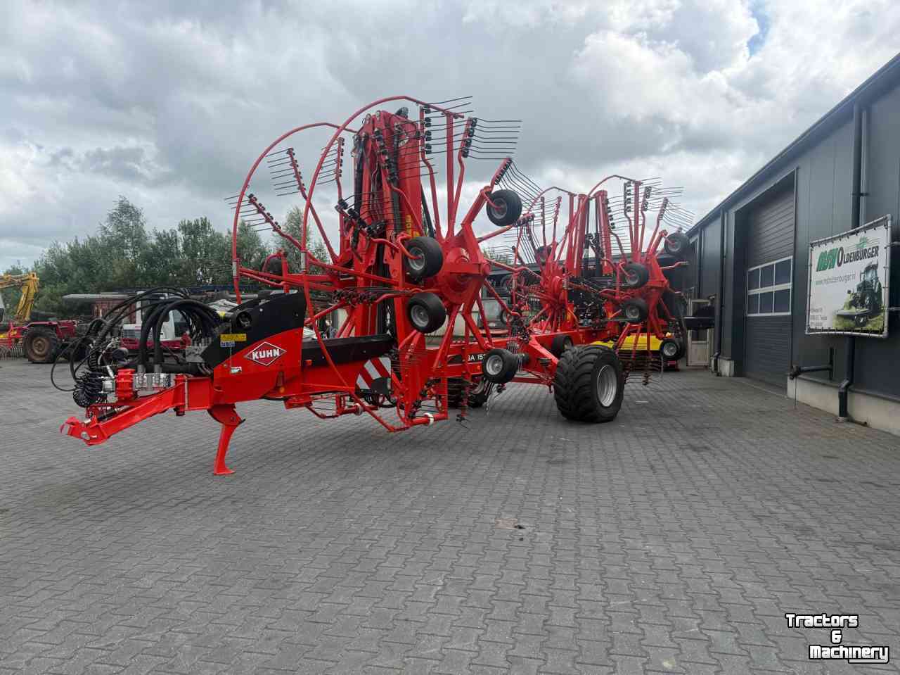 Andaineur Kuhn GA15231 vierrotor hark demo