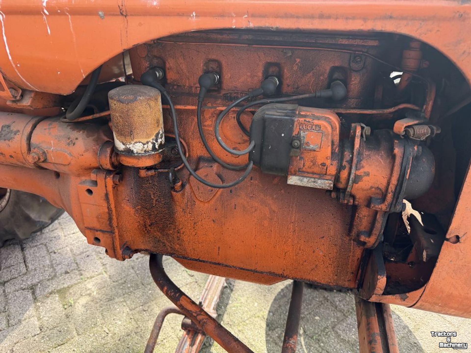 Tracteurs anciens Allis Chalmers D-270