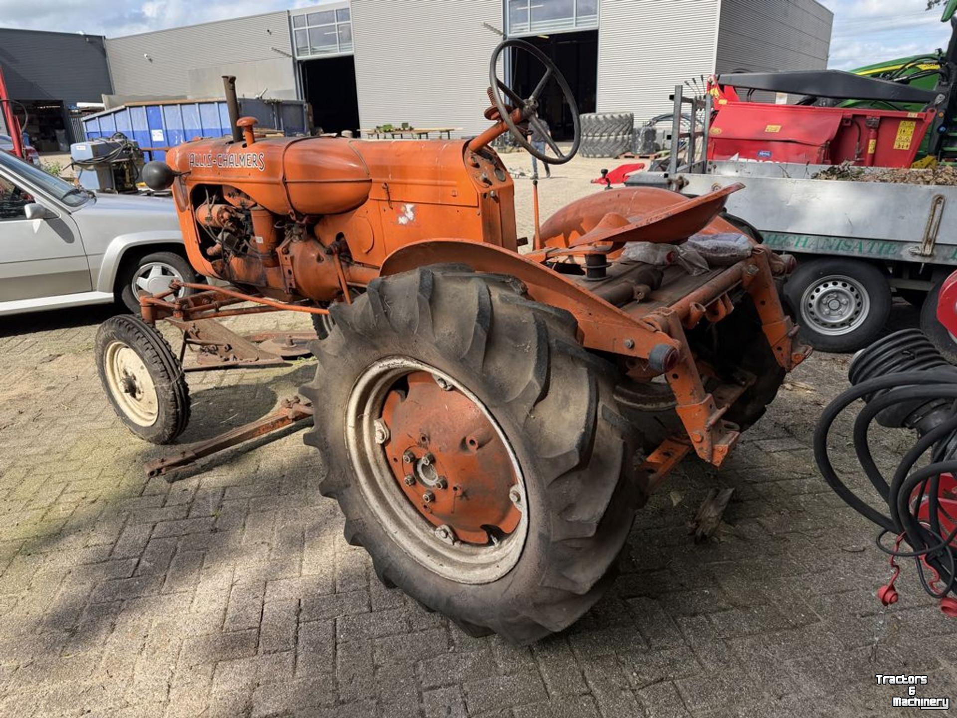 Tracteurs anciens Allis Chalmers D-270