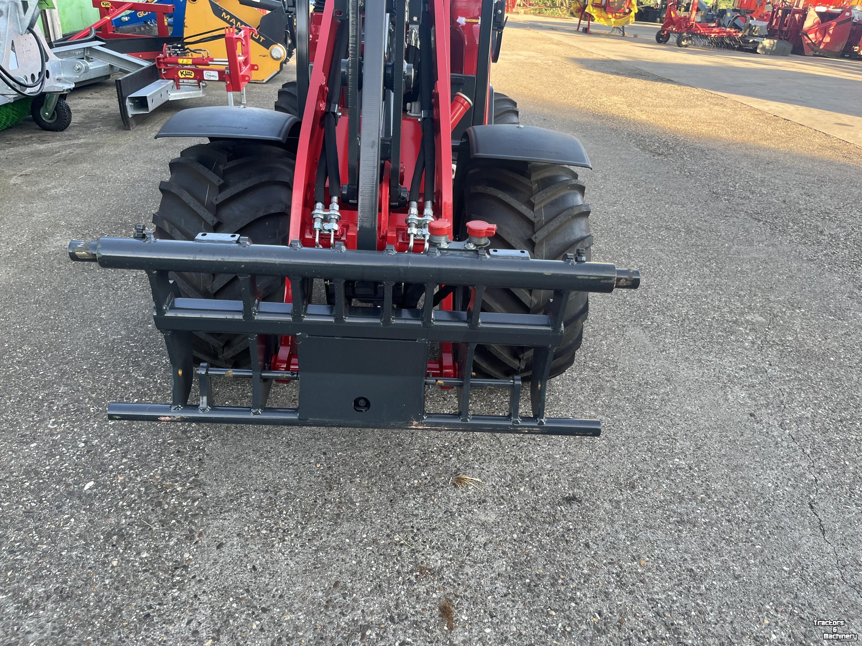 Chargeuse sur pneus  Schaffer 2630 slt